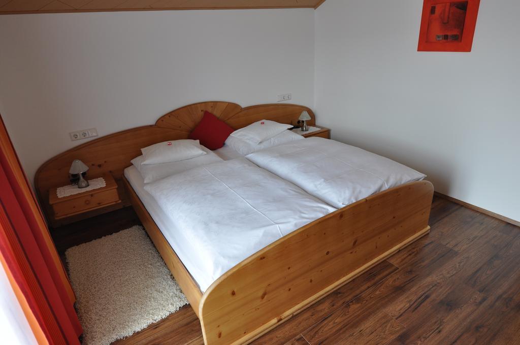 Haus Schreilechner Apartment Мариапфар Стая снимка